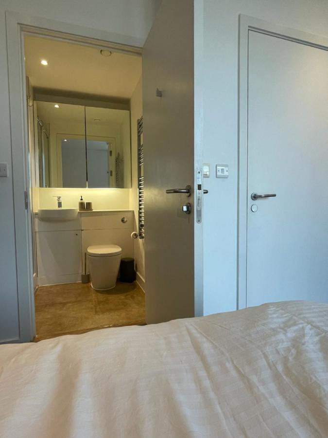 Luxury En-Suite Room Olympic Village In Shared Apartment Londres Exterior foto