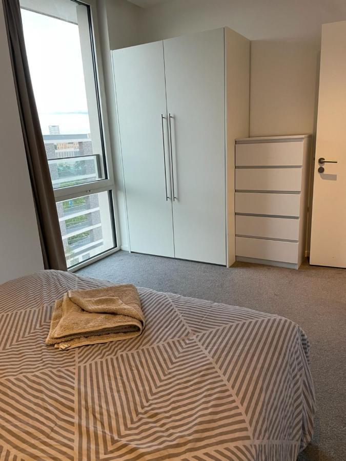 Luxury En-Suite Room Olympic Village In Shared Apartment Londres Exterior foto